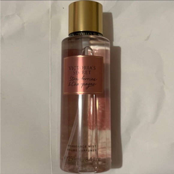 Victoria's Secret Other - Victoria’s Secret Strawberry & Champagne Mist